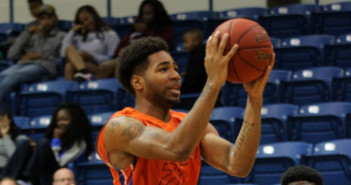 Roadrunners Handle Greater Houston Prep