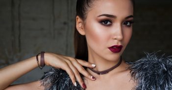 How to Style a Choker