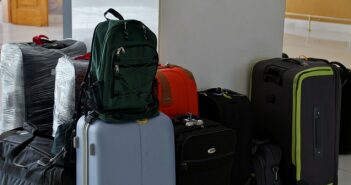 5 Essential Travel Hacks for On-the-Go Parents