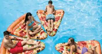 Must-Haves for Summer Pool and Beach Parties