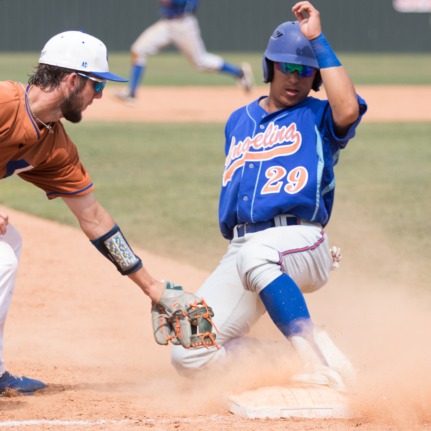 Galveston Eliminates Roadrunners, Ends AC’s Season Texas Forest
