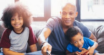 5 Thoughtful Gift Ideas for Dads and Grads